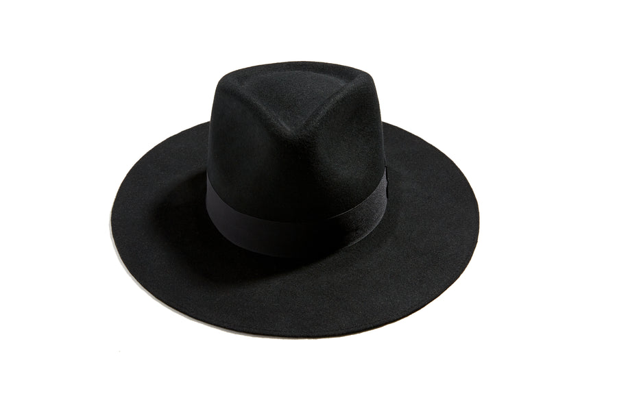 The Bianca Hat in Black.