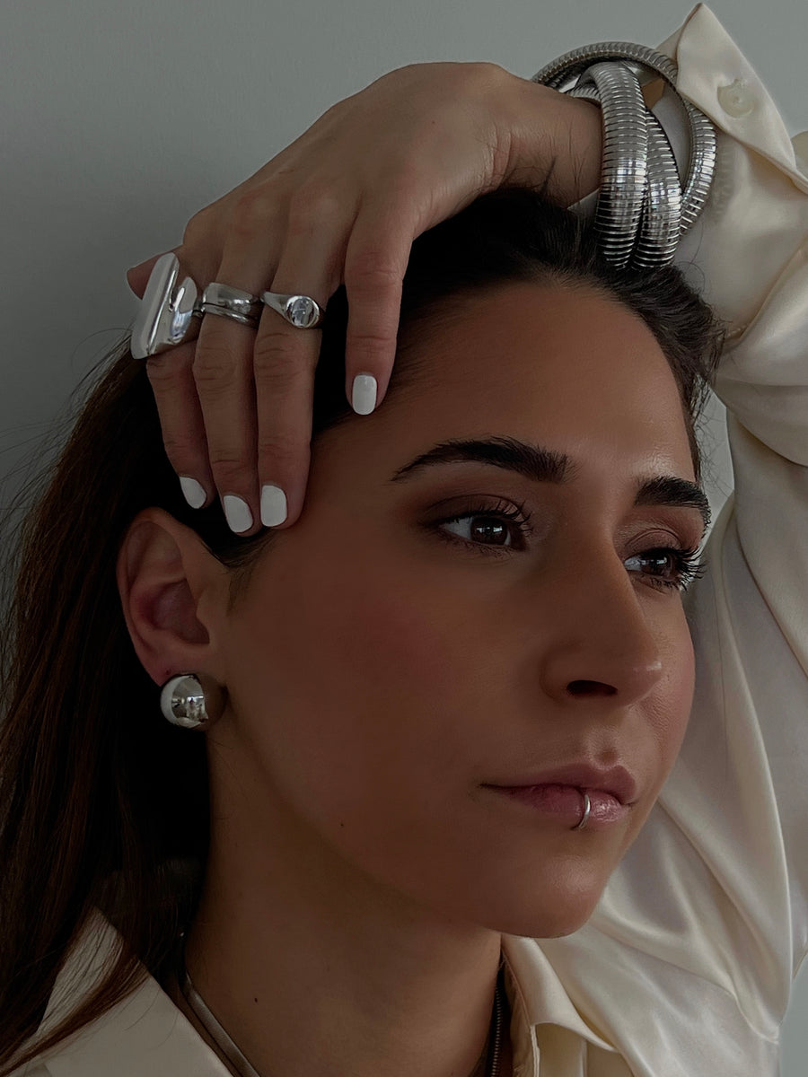 The Linda Stud Earrings - Silver